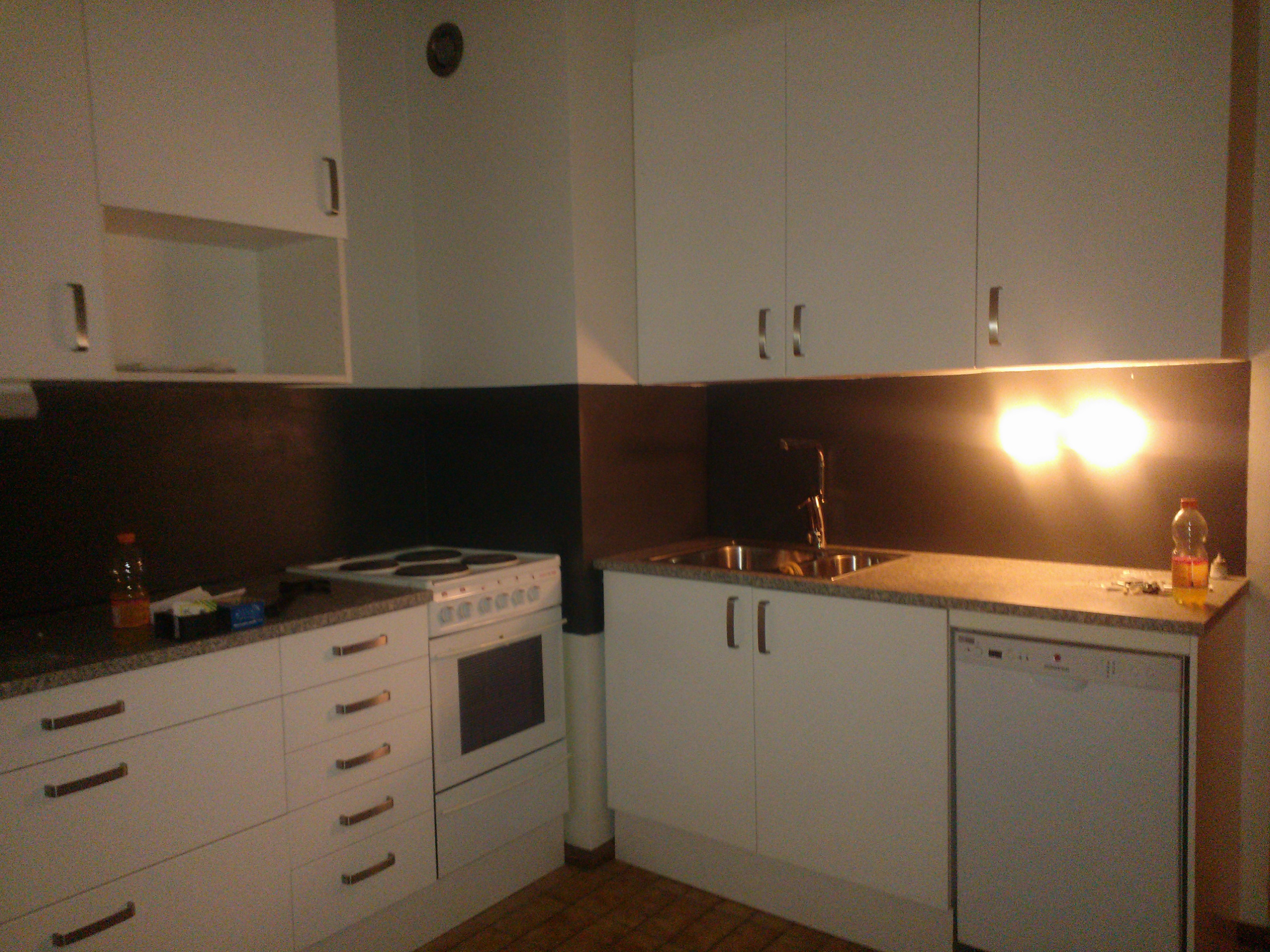 Ikea- keitti&ouml; asennettuna. Kaksio Vantaalla